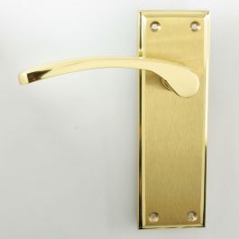 Hilton Lever Suite - Dual Finish Door Handles With A Wide Backplate ...