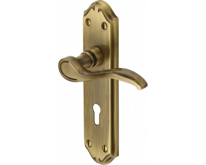 Verona Lever Door Handles On A Backplate - Antique Brass (Gloss ...